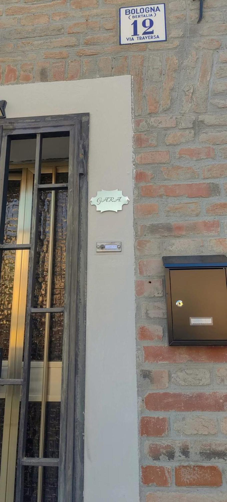Gara Holiday Home- Bologna Airport Suite Exterior foto